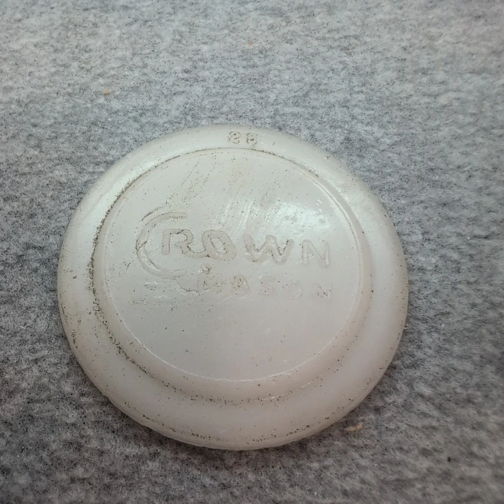 6 Vintage White Crown & More Canning & Milk Jar Lids - Picture 5 of 8